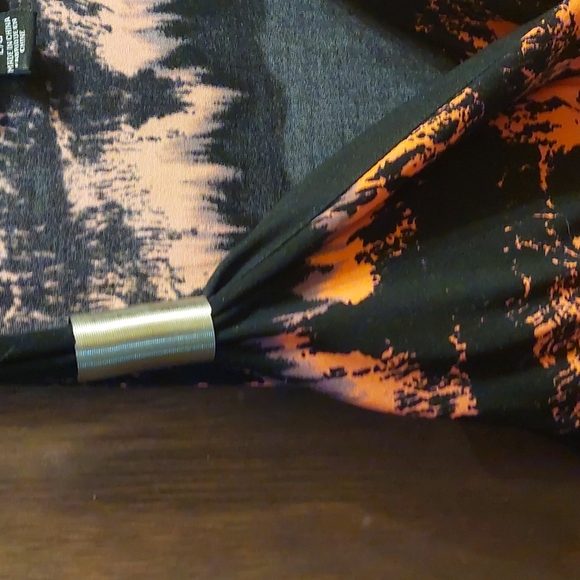 Brand: INC Size: XL Colour: Black and Pink - Picture 2 of 5